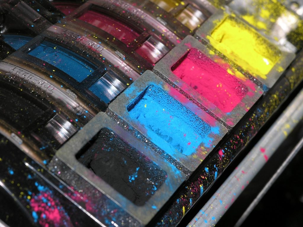 Des encres cyan, magenta, jaune et noire